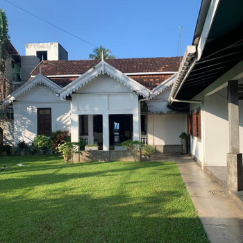 Curry Bowl Restaurant & Turtles Rest - Hotel exterior or room view