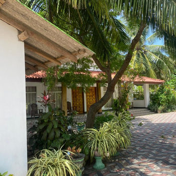 Island Breeze Inn - Hotel exterior or room view