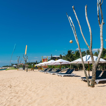 Amal Beach Hotel - Hotel exterior or room view