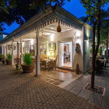 55TG Boutique Suites - Hotel exterior or room view