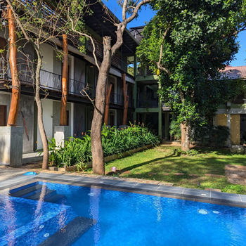 Royal Tusker Hotel - Hotel exterior or room view