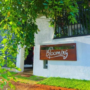 Blooming Holiday Resort - Hotel exterior or room view