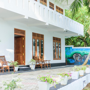 Scenery River Star Hotel - Hotel exterior or room view