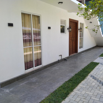 GOLDEN VILLA - Hotel exterior or room view
