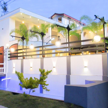 Airport Faith Hotel - Hotel exterior or room view