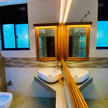 `Kandy Lake Round Apartment - Hotel exterior or room view