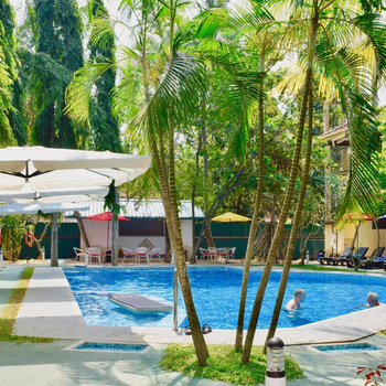 Rico Shadow Guest House & Restaurant - Hotel exterior or room view