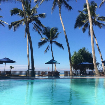 Blue Beach Hotel - Hotel exterior or room view