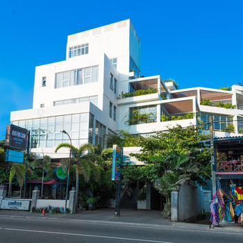 Refresh Hotel Hikkaduwa - Hotel exterior or room view
