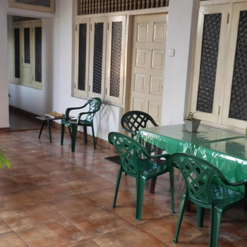 Hotel 100 - Hotel exterior or room view