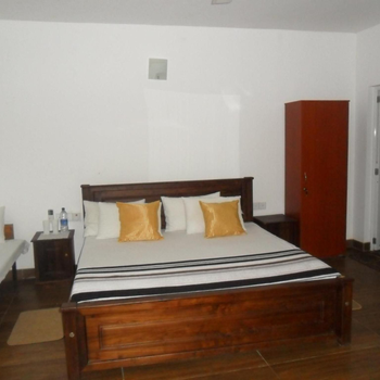river edge bungalow - Hotel exterior or room view