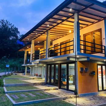 Bunk Station - Hotel exterior or room view