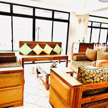 VILLA COLOMBO7 5BR HOLIDAY HOME UP to 10 Guests - Hotel exterior or room view