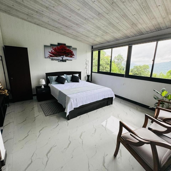 La Isla Homestay - Hotel exterior or room view