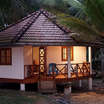 Coconut Grove Beach Cabanas - Hotel exterior or room view
