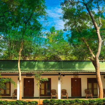 Leon Lakeside Hotel - Kataragama - Hotel exterior or room view