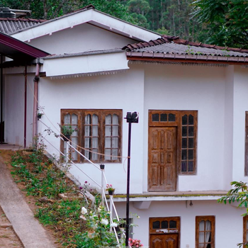 Travelodg Guest Inn - Hotel exterior or room view