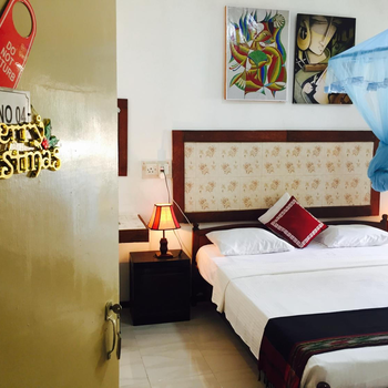 Holiday Nest Bed & Breakfast - Hotel exterior or room view
