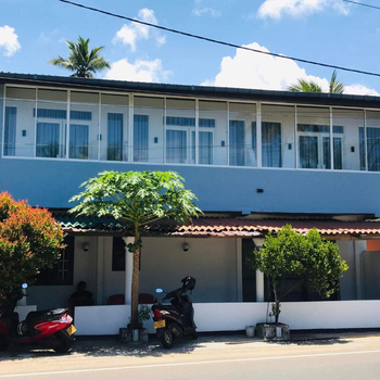 Unique Sunrise Inn - Hotel exterior or room view