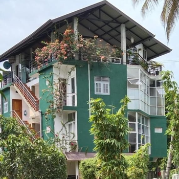 Indunil G and R - Hotel exterior or room view