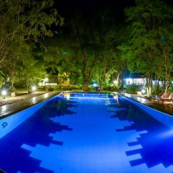 Jays Holiday Resort - Hotel exterior or room view