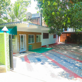 Liyasha Hotel - Hotel exterior or room view