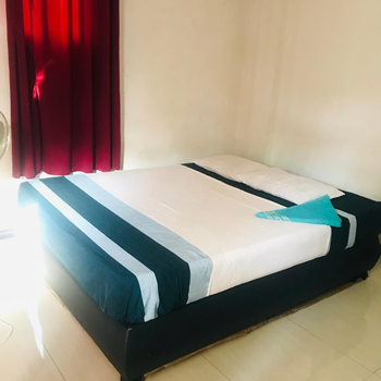 Hotel Deshapriya - Hotel exterior or room view