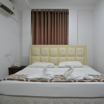 Saasha City Hotel - Hotel exterior or room view