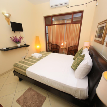 Fort Thari Inn - Hotel exterior or room view