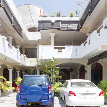 Angel Inn Guest House - Hotel exterior or room view