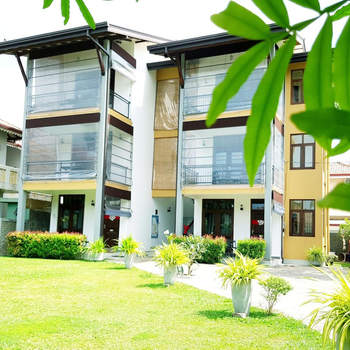 Sea Breeze Deluxe Inn - Hotel exterior or room view