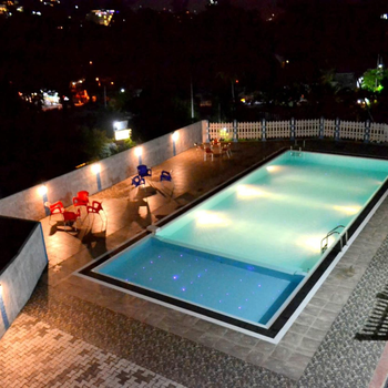 Capital Regency - Hotel exterior or room view