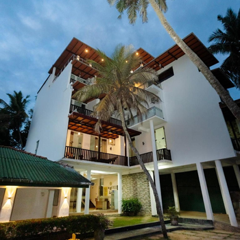 Sea View Tourist Inn - Hotel exterior or room view