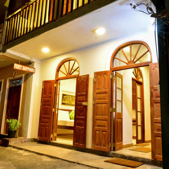 Fort Sapphire - Hotel exterior or room view