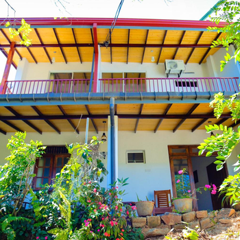 White Lodge - Hotel exterior or room view