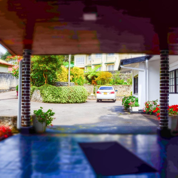 Little England Bungalow - Hotel exterior or room view