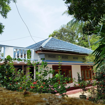Breeze Guest House - Hotel exterior or room view