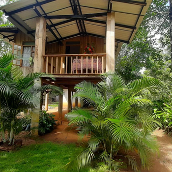 Ruk Sewana Villa Tree House - Hotel exterior or room view