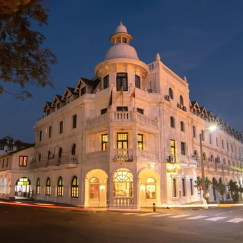 Queen's Hotel - Hotel exterior or room view