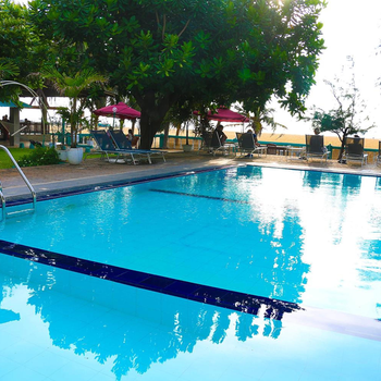 Topaz Beach Hotel - Hotel exterior or room view