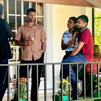 Embrace "The Fine Stay" - Hotel exterior or room view