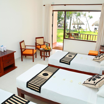 Sea Rock Villa - Hotel exterior or room view