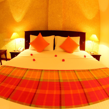 Opulent River Face Hotel - Hotel exterior or room view