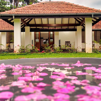 Aroma Woods - Hotel exterior or room view