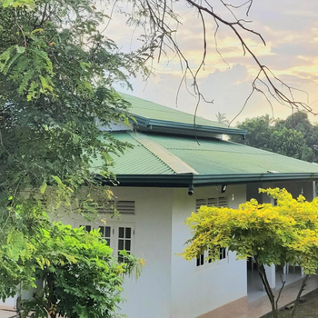 Serene Lush Holiday Home - Hotel exterior or room view