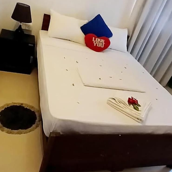 King Paradise by Hotel Oviniru - Hotel exterior or room view