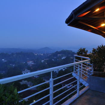 Amaara Sky Hotel Kandy - Hotel exterior or room view