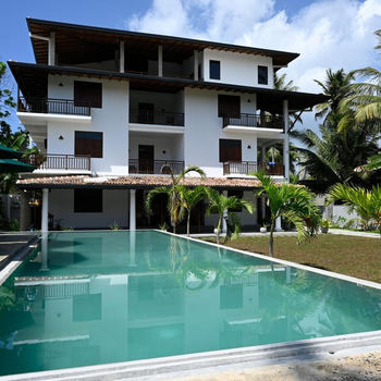 Beach Inns Holiday Resort - Celeste - Hotel exterior or room view