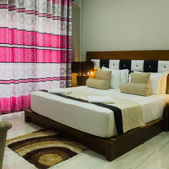 Blue Harbour Inn - Hotel exterior or room view