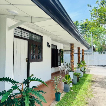 Jaya Residence- Near Airport - Hotel exterior or room view